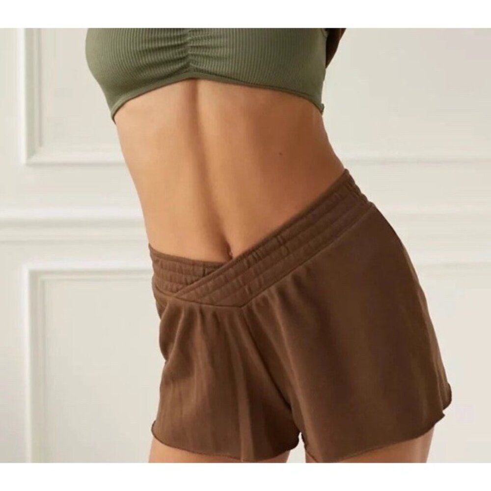 Urban Outftters Out from Under Ladies Medium V Waist Brown Shorts Pull On NWT